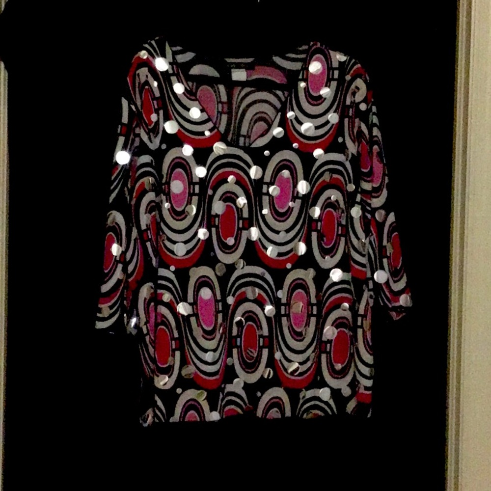 Plus size 3X sequined black, orange & reddish designed top. Great for parties.